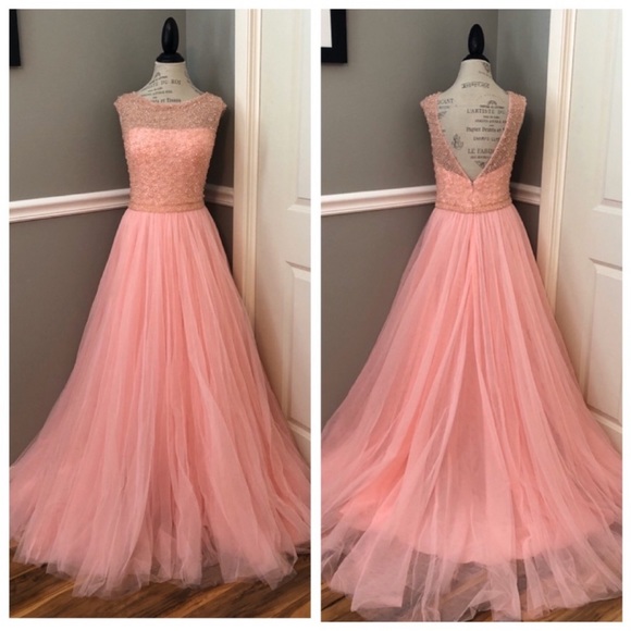 🌙💙 SAY YES TO THE DRESS 🌎🌟 - Picture 8 of 16